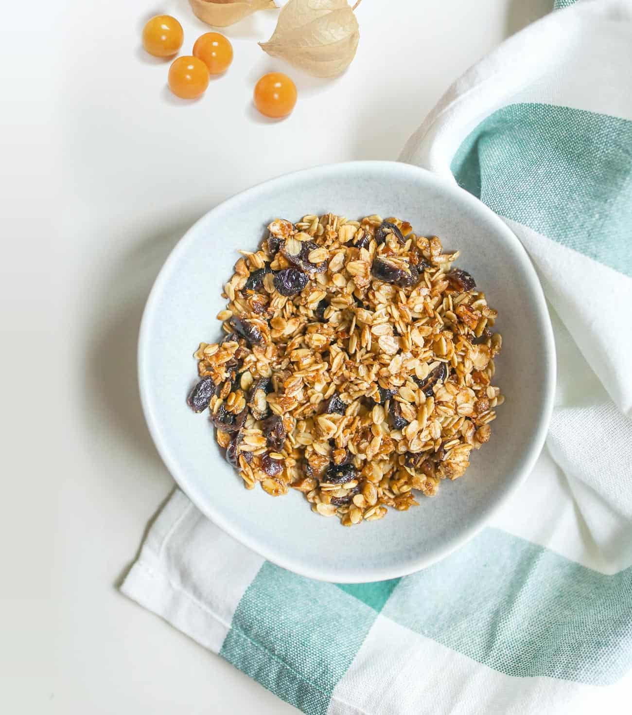 Golden berry granola recipe