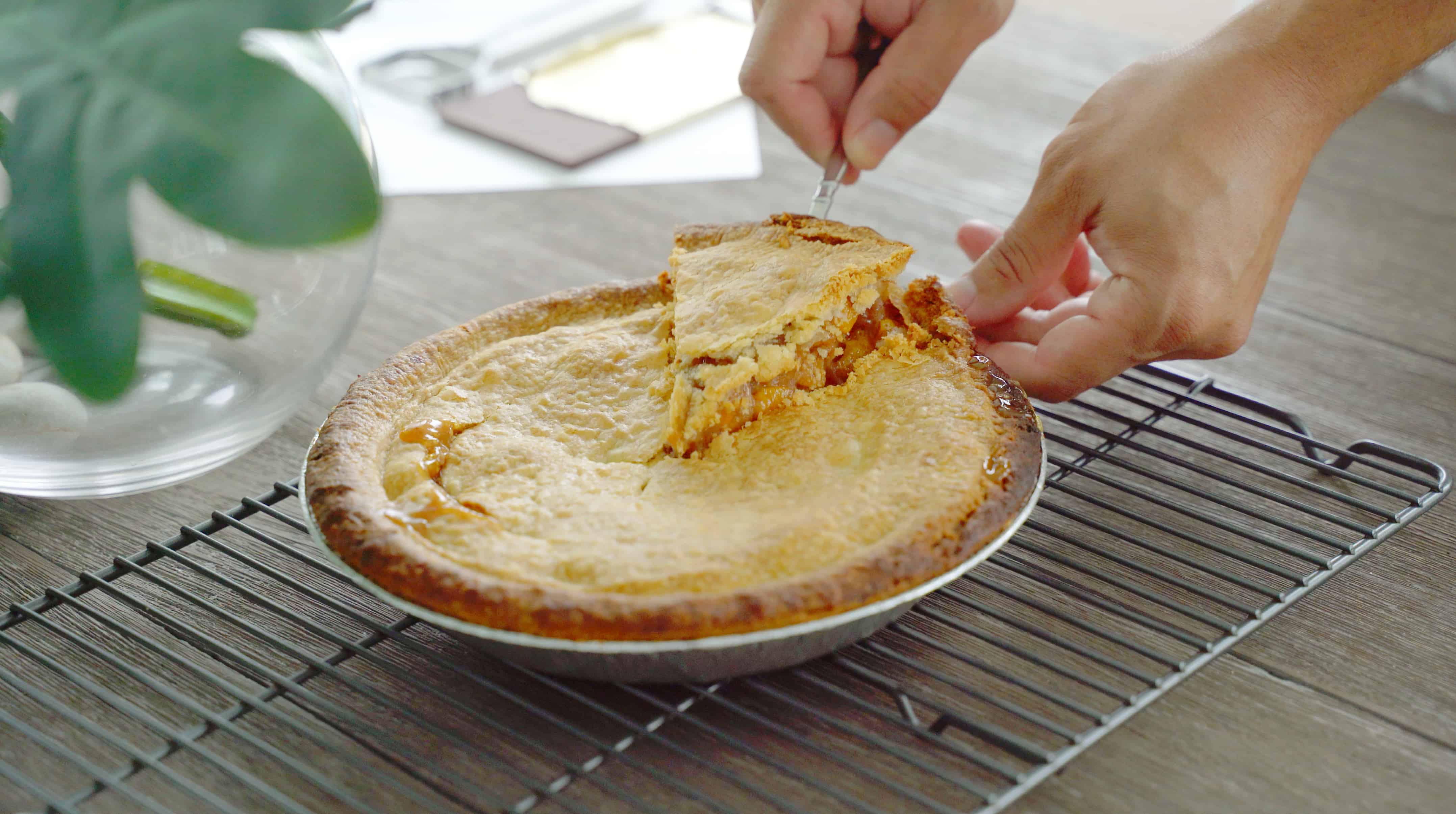 Golden Berries Almond Pie