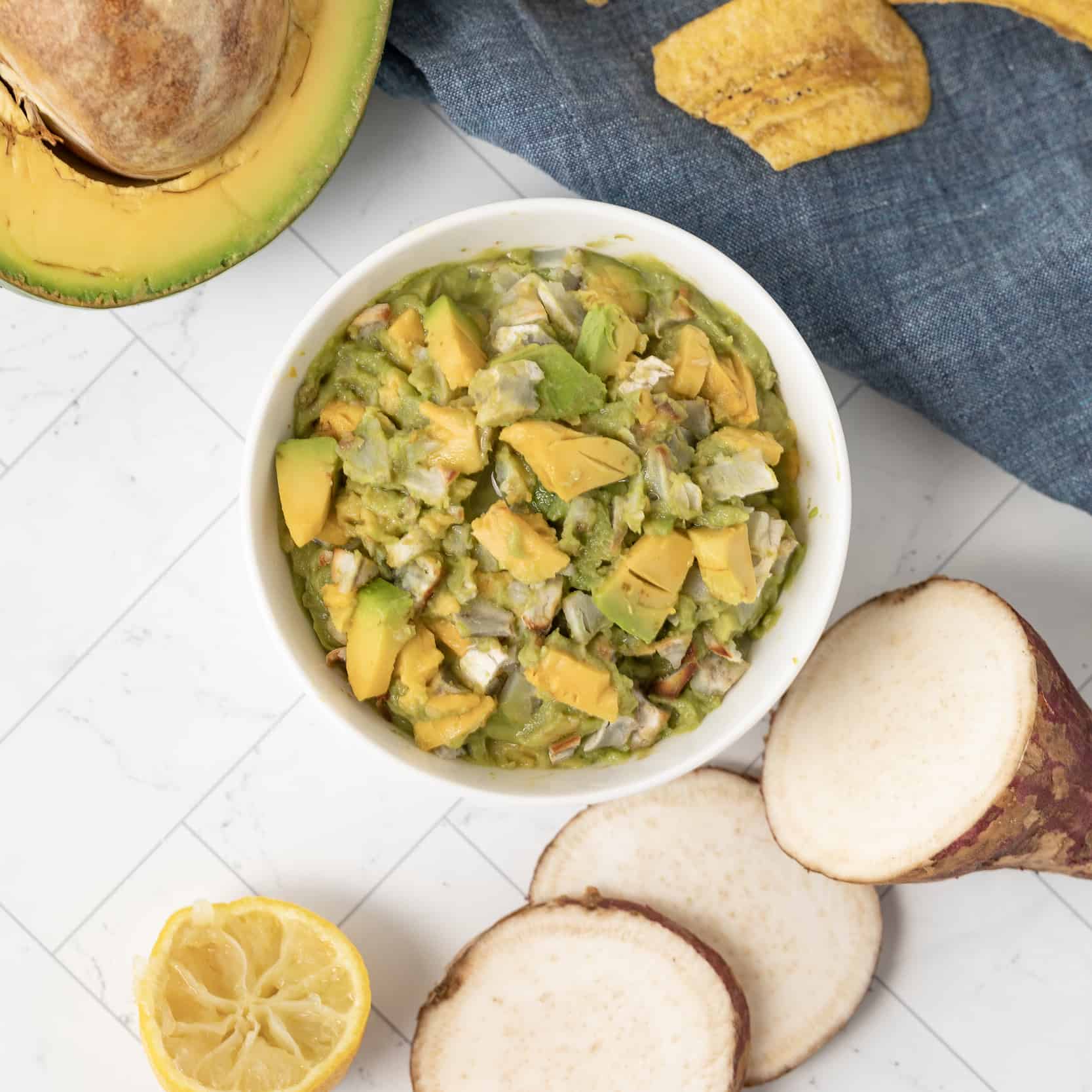 Boniato Guacamole with Plantain Chips
